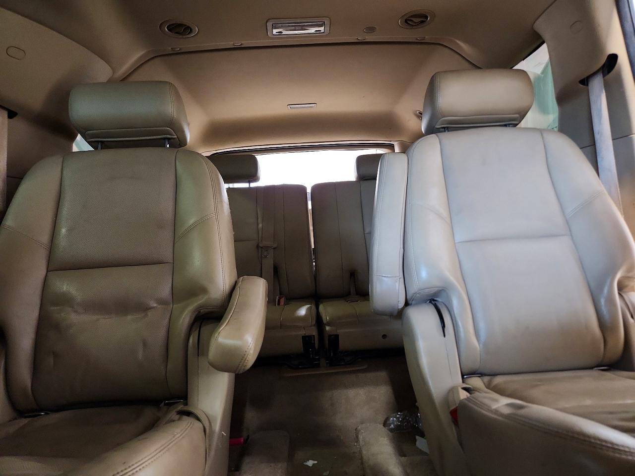 2010 CHEVROLET SUBURBAN K1500 LTZ photo 10