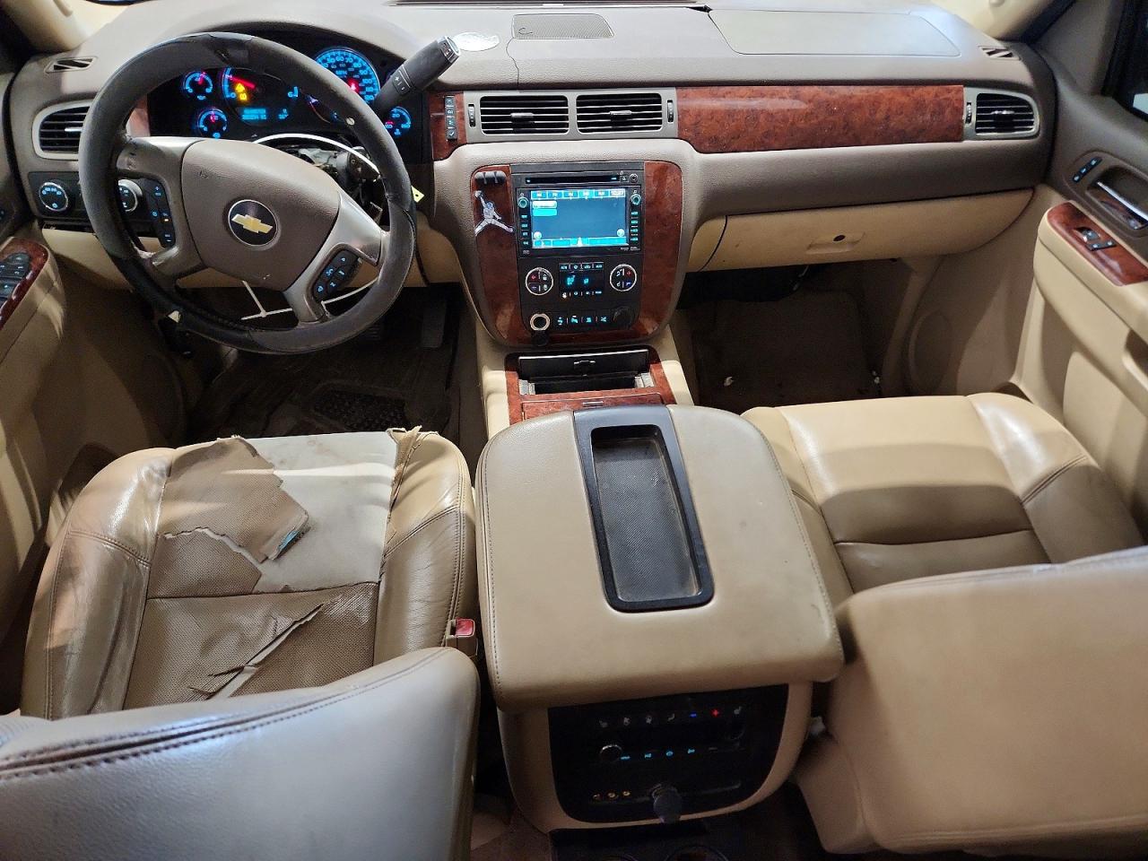 2010 CHEVROLET SUBURBAN K1500 LTZ photo 8