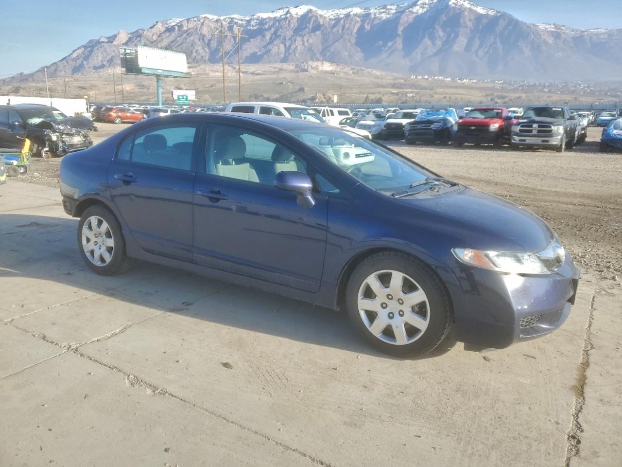 2010 HONDA CIVIC LX photo 4