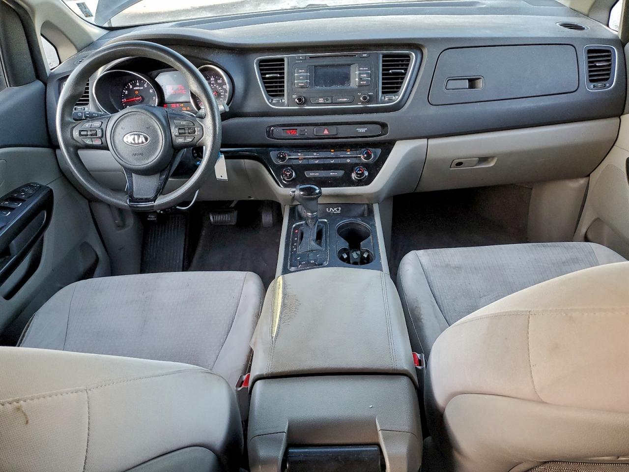 2016 KIA SEDONA LX photo 8
