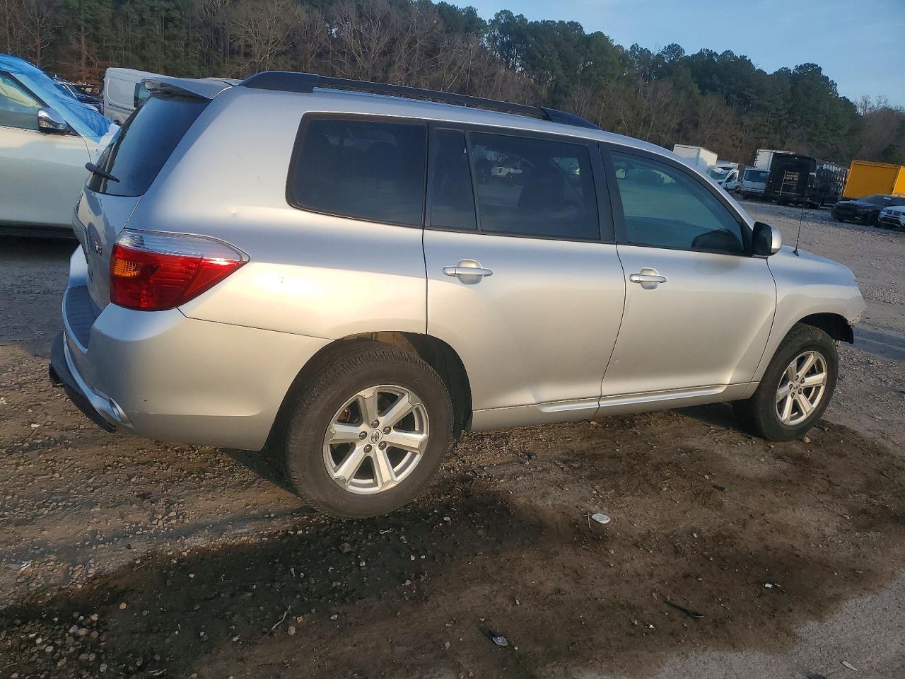 2009 TOYOTA HIGHLANDER photo 3