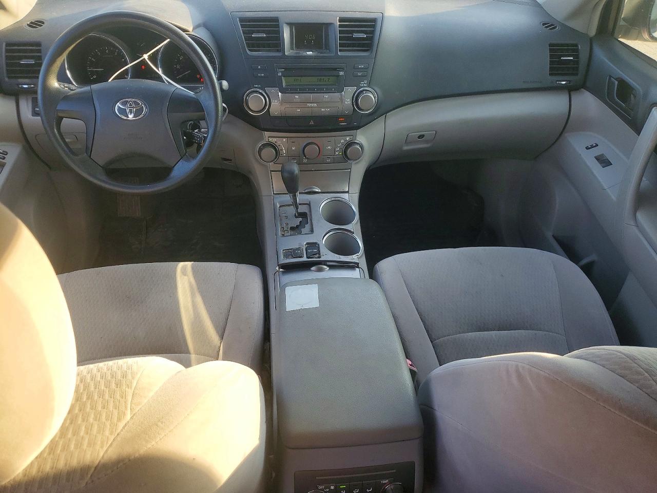 2009 TOYOTA HIGHLANDER photo 8