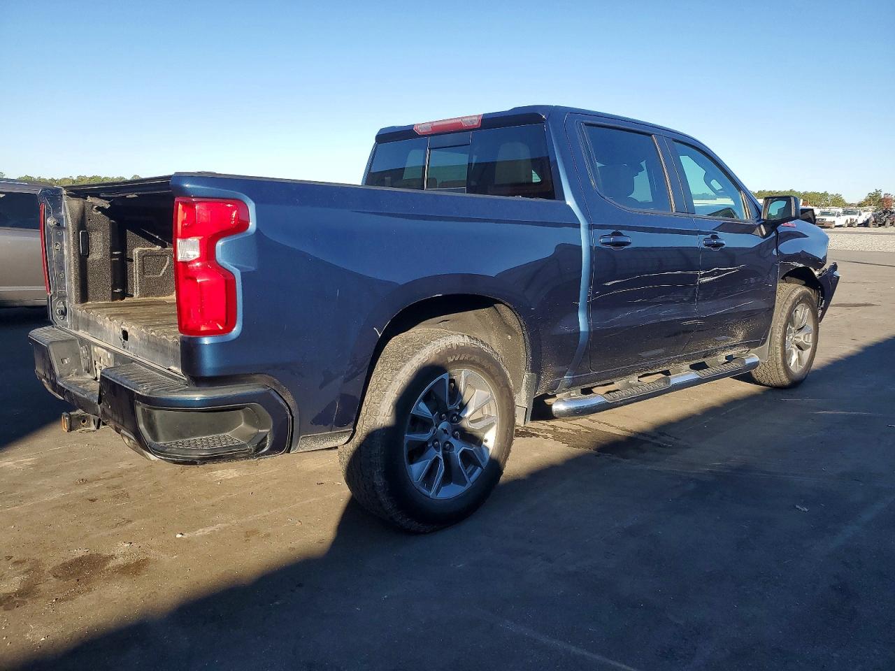 2020 CHEVROLET SILVERADO K1500 RST photo 3