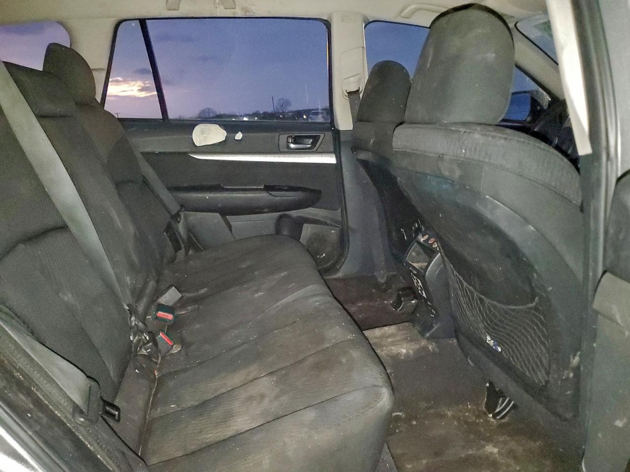 2010 SUBARU OUTBACK 2.5I photo 11