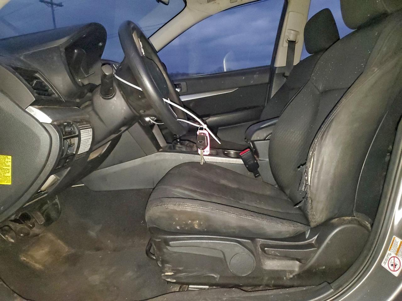 2010 SUBARU OUTBACK 2.5I photo 7