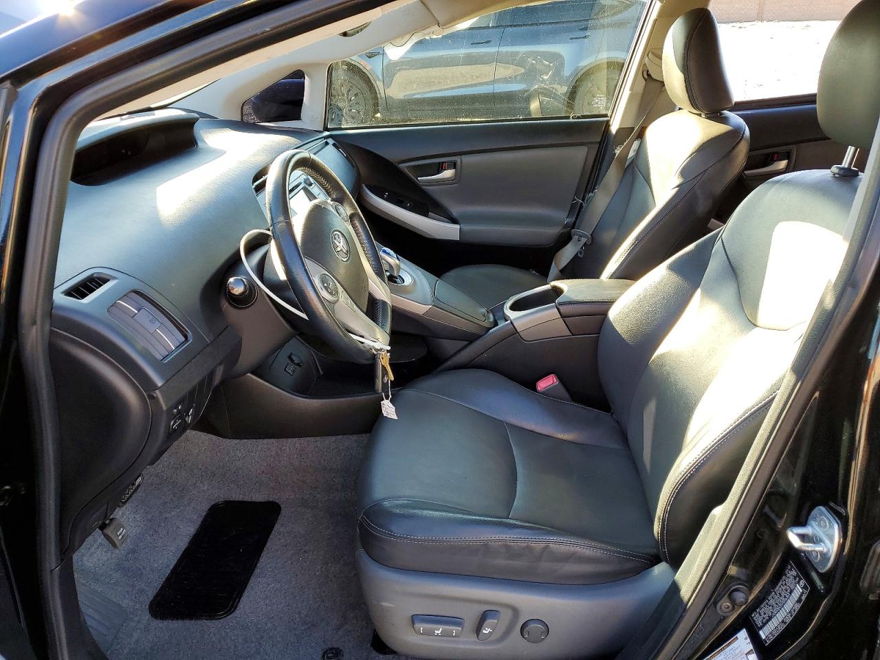 2012 TOYOTA PRIUS photo 7