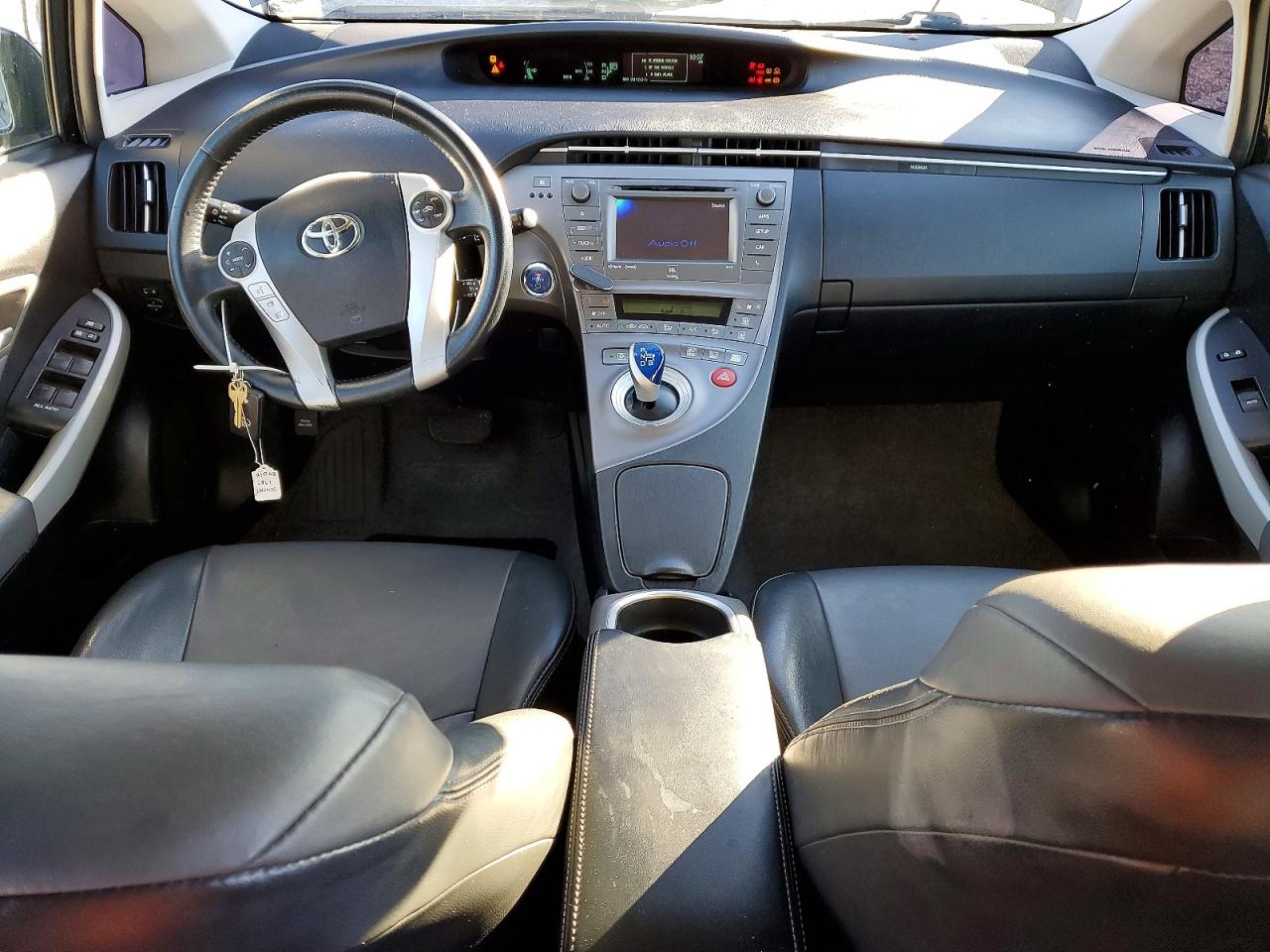 2012 TOYOTA PRIUS photo 8