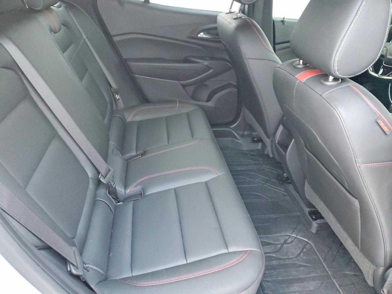 2025 CHEVROLET TRAX 2RS photo 31