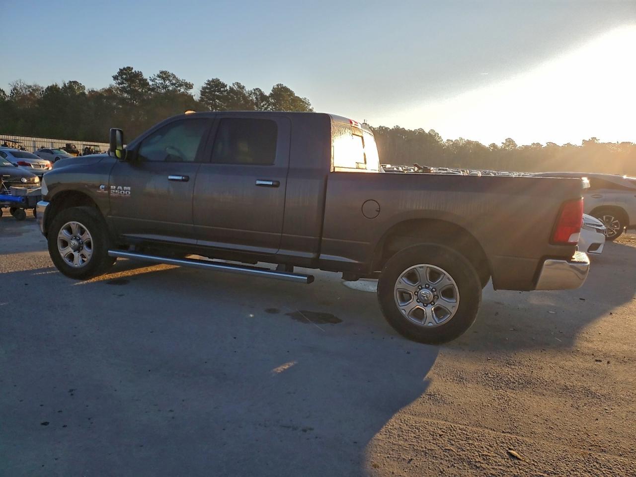 2016 RAM 2500 SLT photo 2