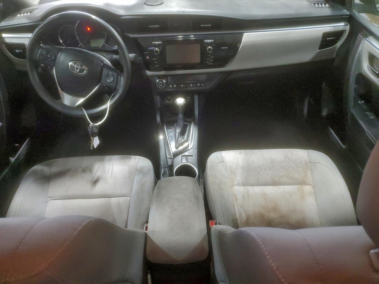 2015 TOYOTA COROLLA L photo 8
