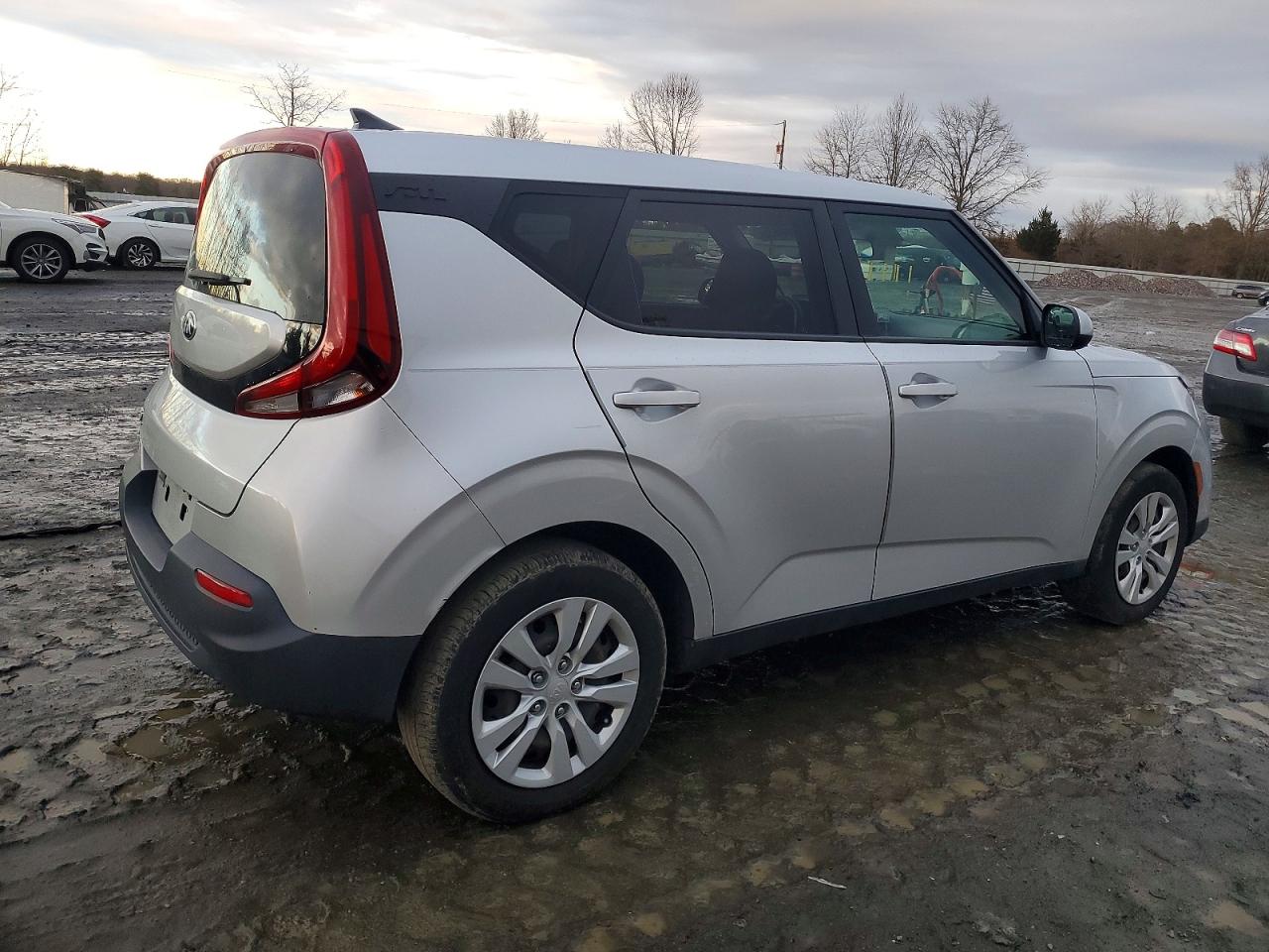 2020 KIA SOUL LX photo 3