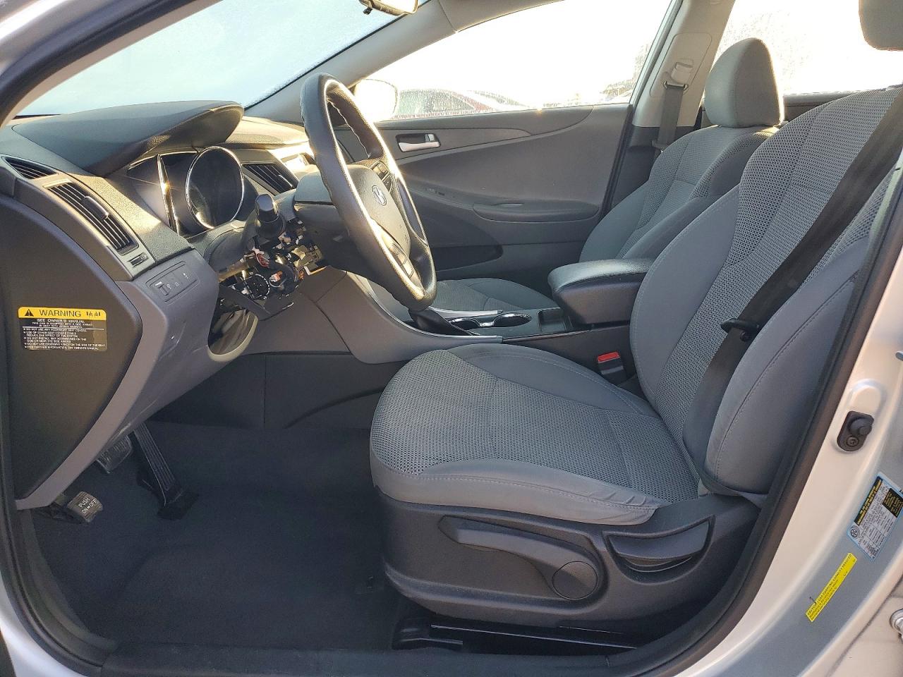 2014 HYUNDAI SONATA GLS photo 7