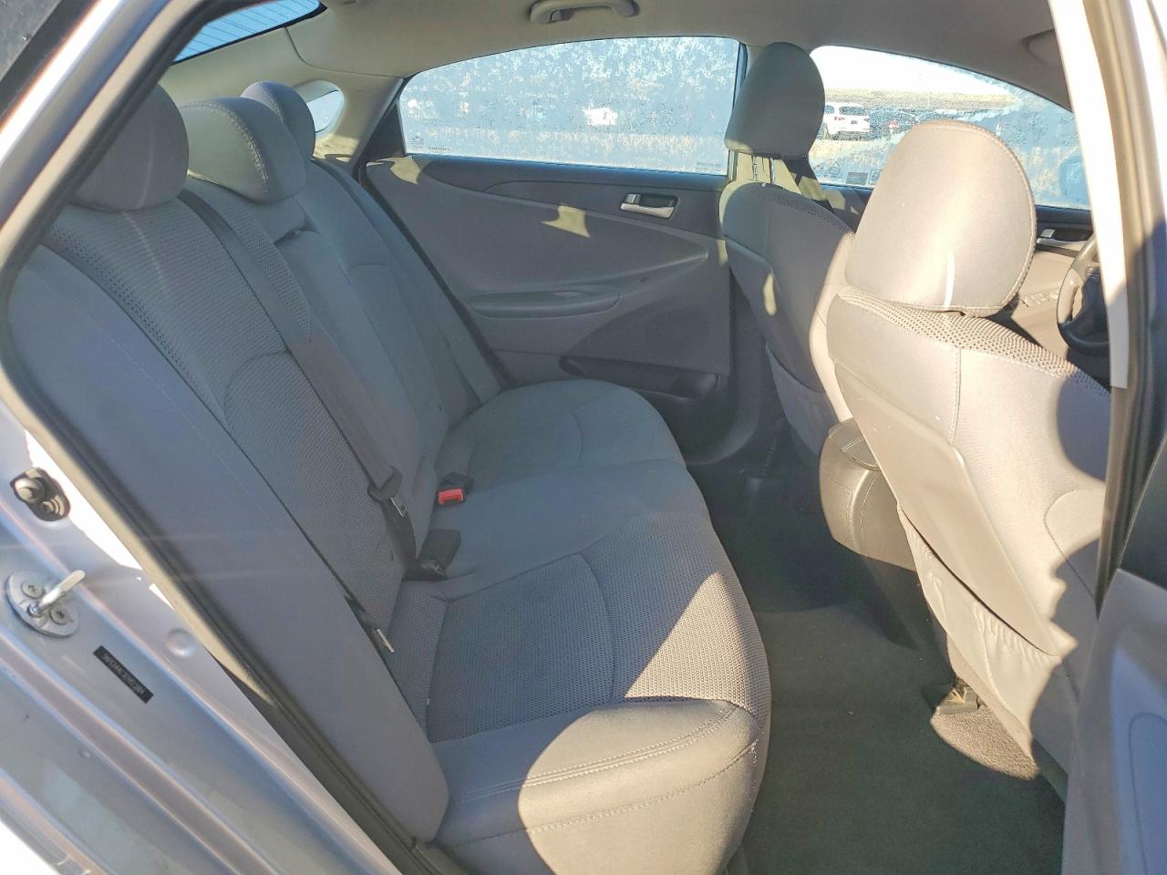 2014 HYUNDAI SONATA GLS photo 10