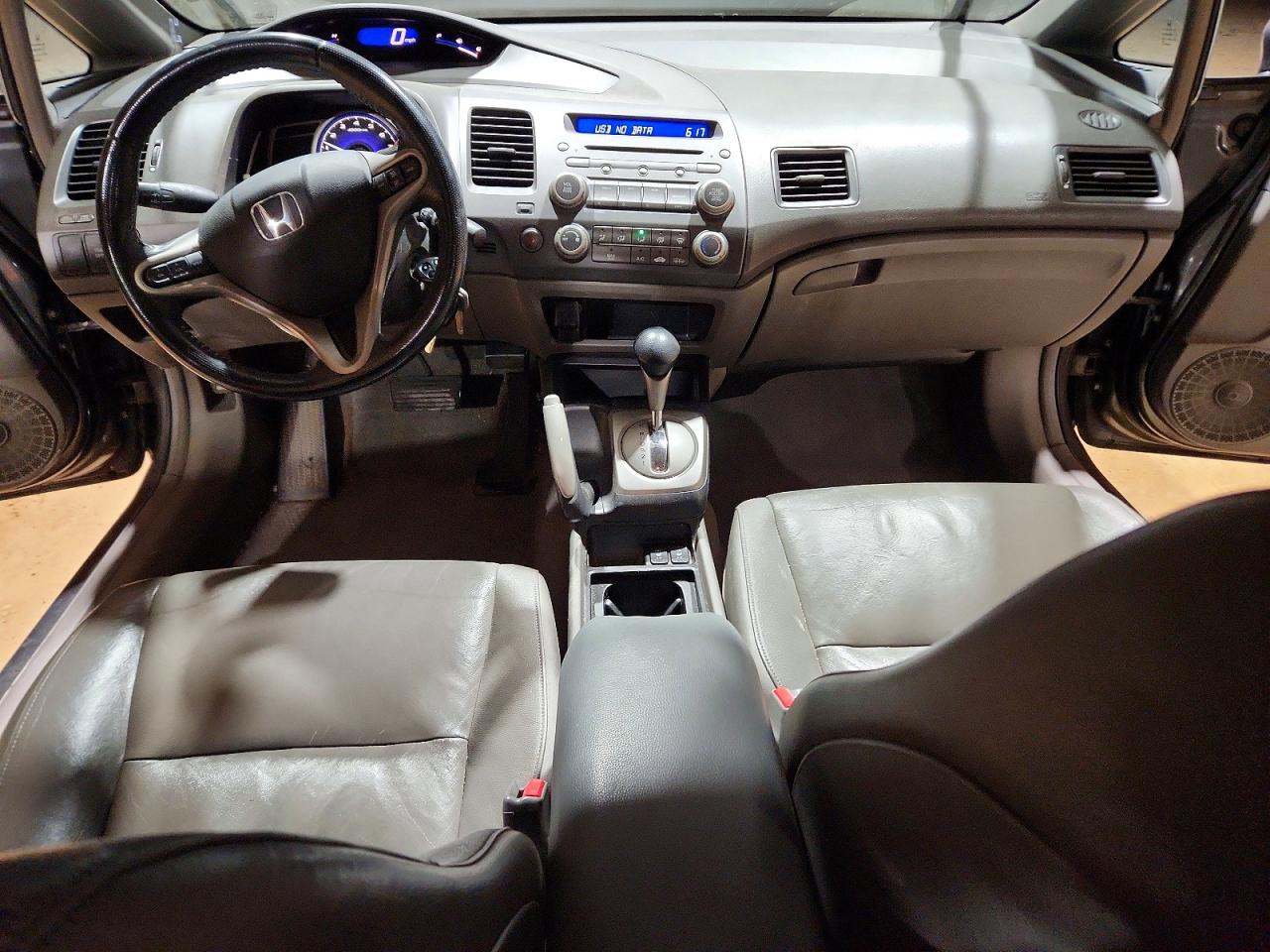2010 HONDA CIVIC EXL photo 22