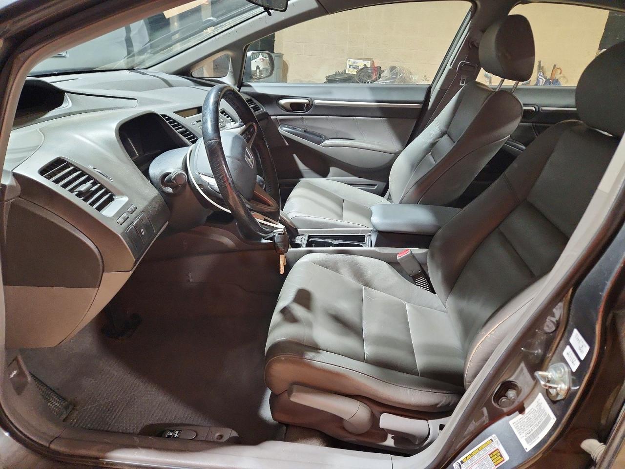 2010 HONDA CIVIC EXL photo 19