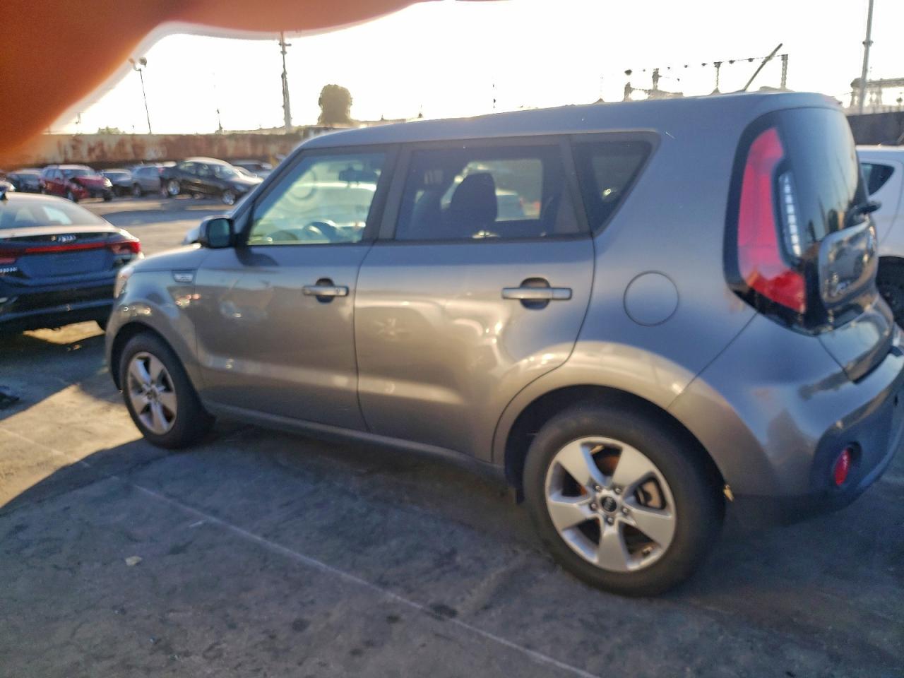 2017 KIA SOUL photo 2