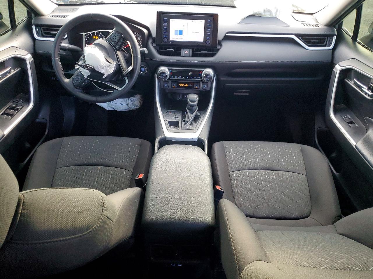 2022 TOYOTA RAV4 XLE photo 8