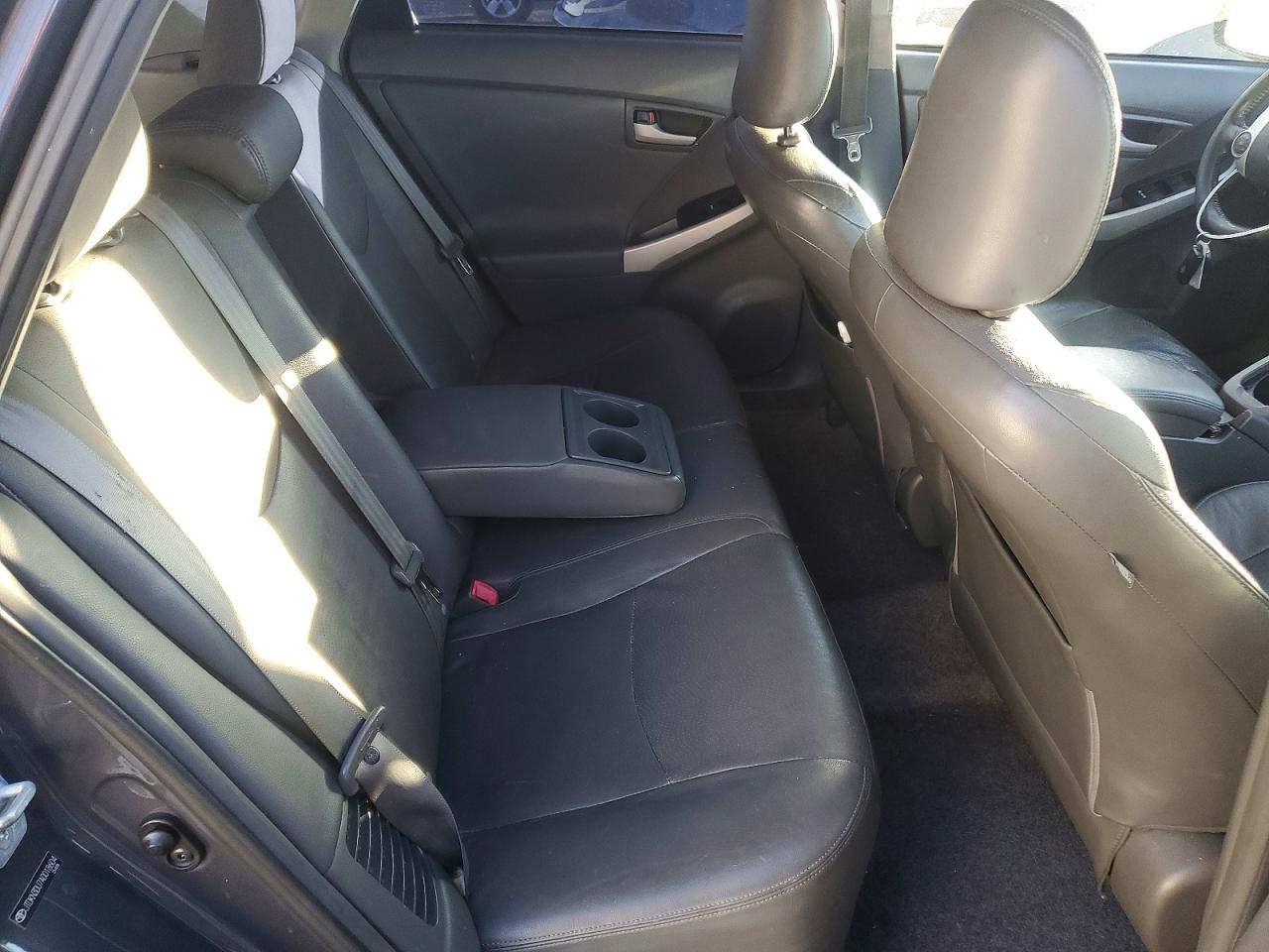 2010 TOYOTA PRIUS photo 10