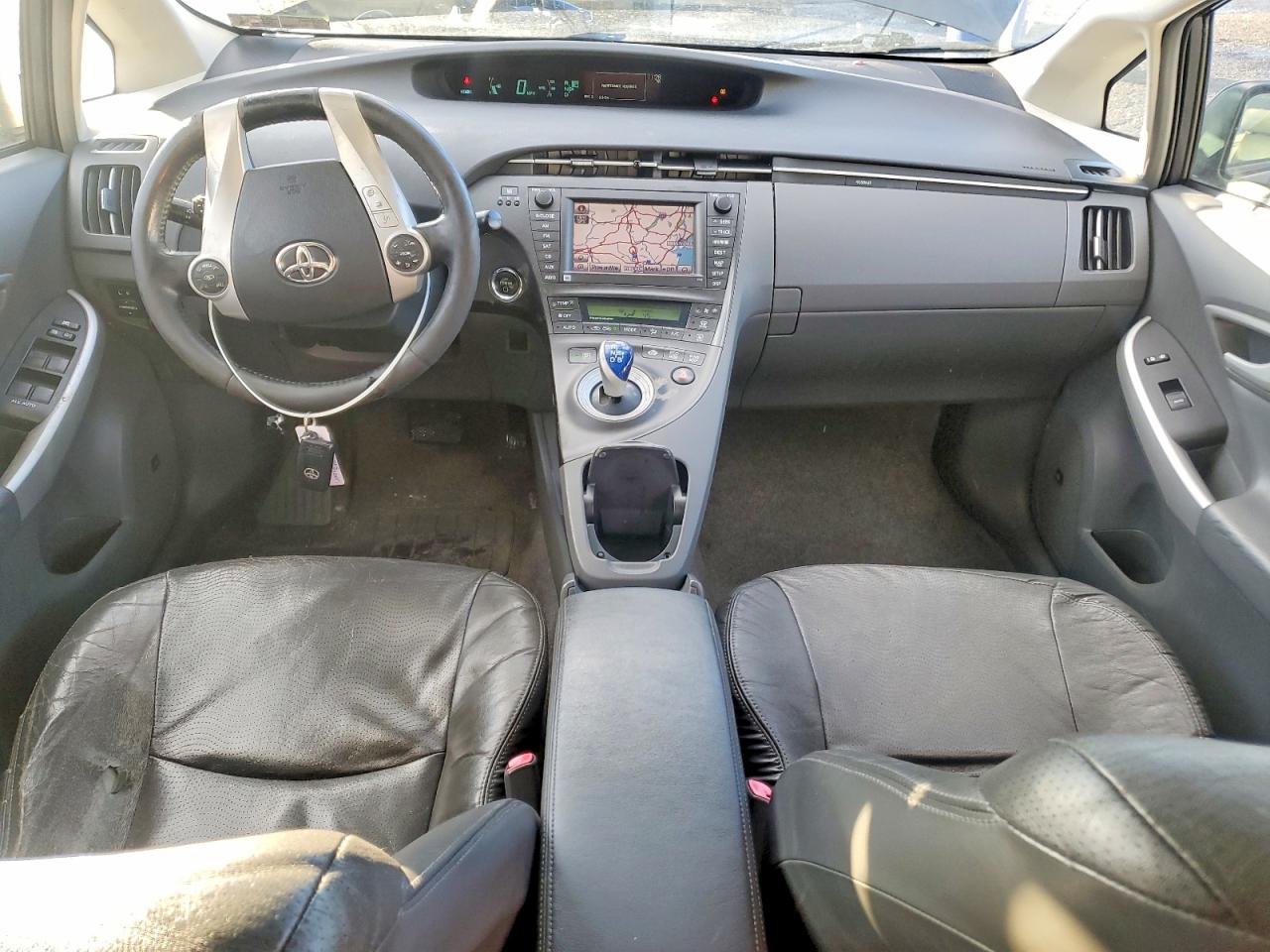 2010 TOYOTA PRIUS photo 8