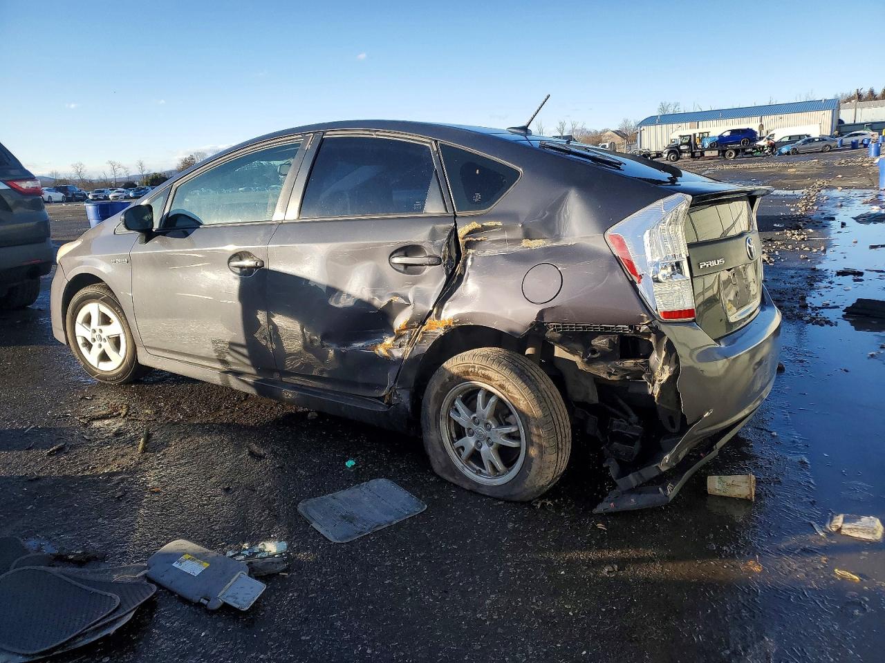 2010 TOYOTA PRIUS photo 2