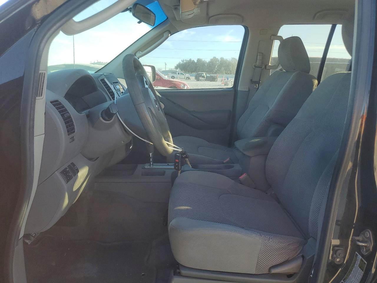 2010 NISSAN FRONTIER CREW CAB SE photo 7