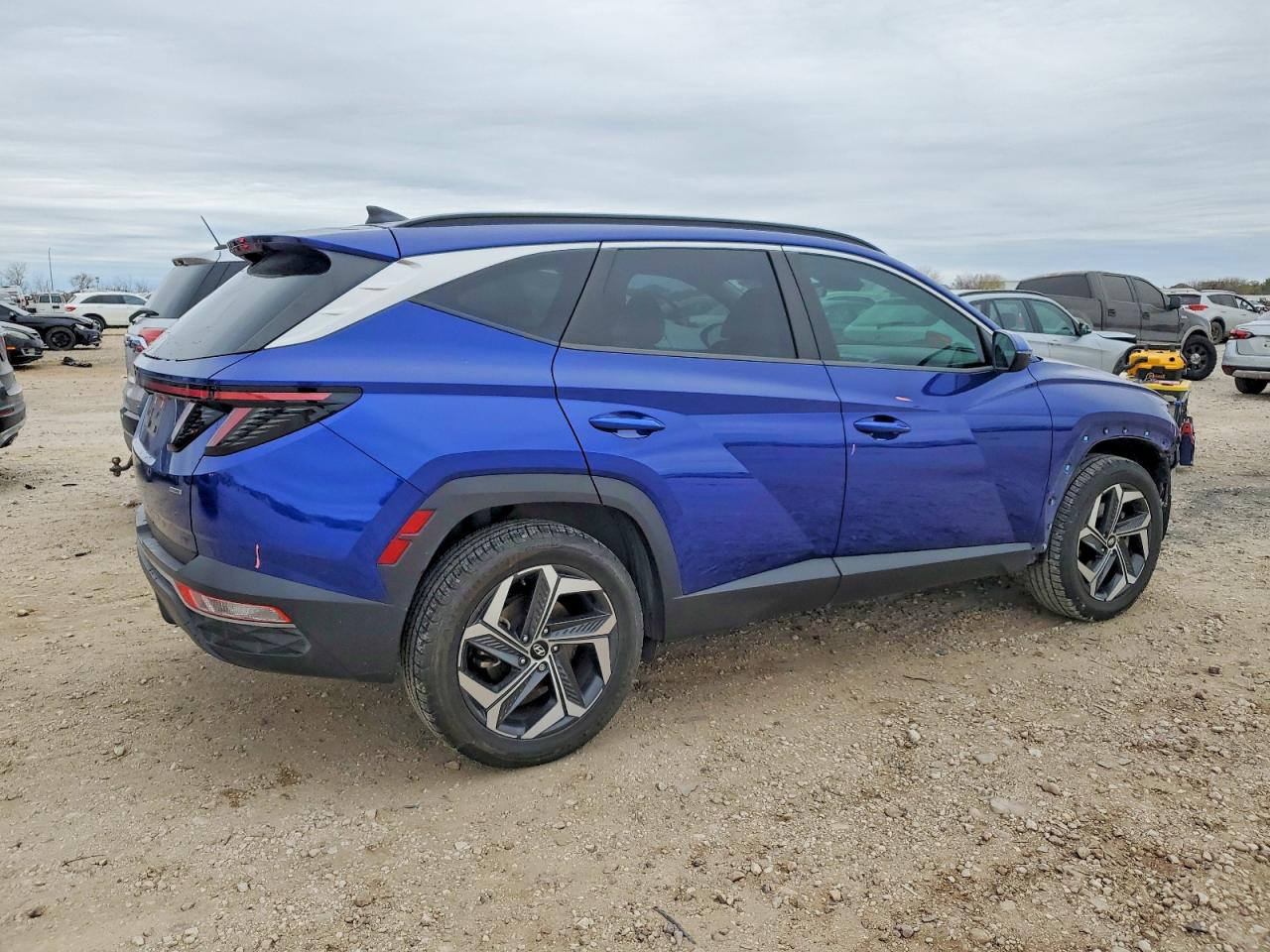 2022 HYUNDAI TUCSON SEL photo 3