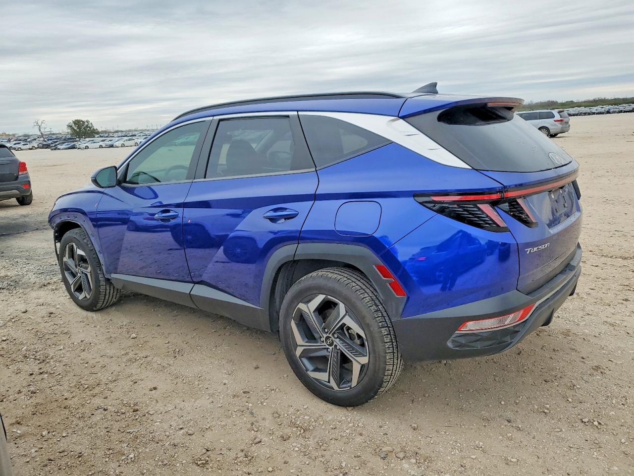 2022 HYUNDAI TUCSON SEL photo 2