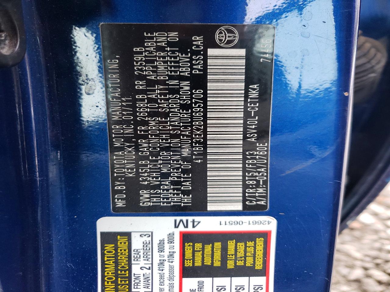 2011 TOYOTA CAMRY BASE photo 12