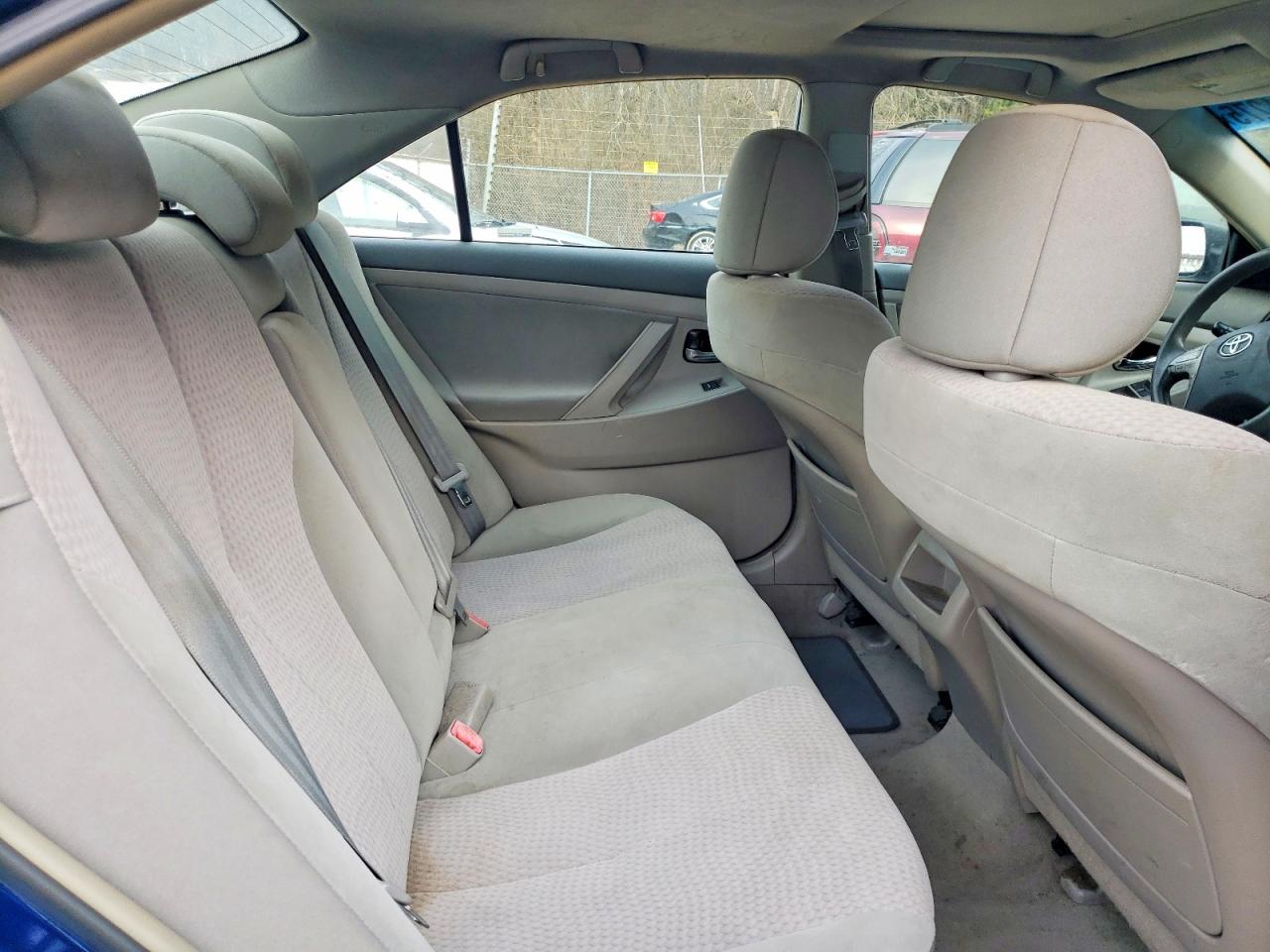 2011 TOYOTA CAMRY BASE photo 10
