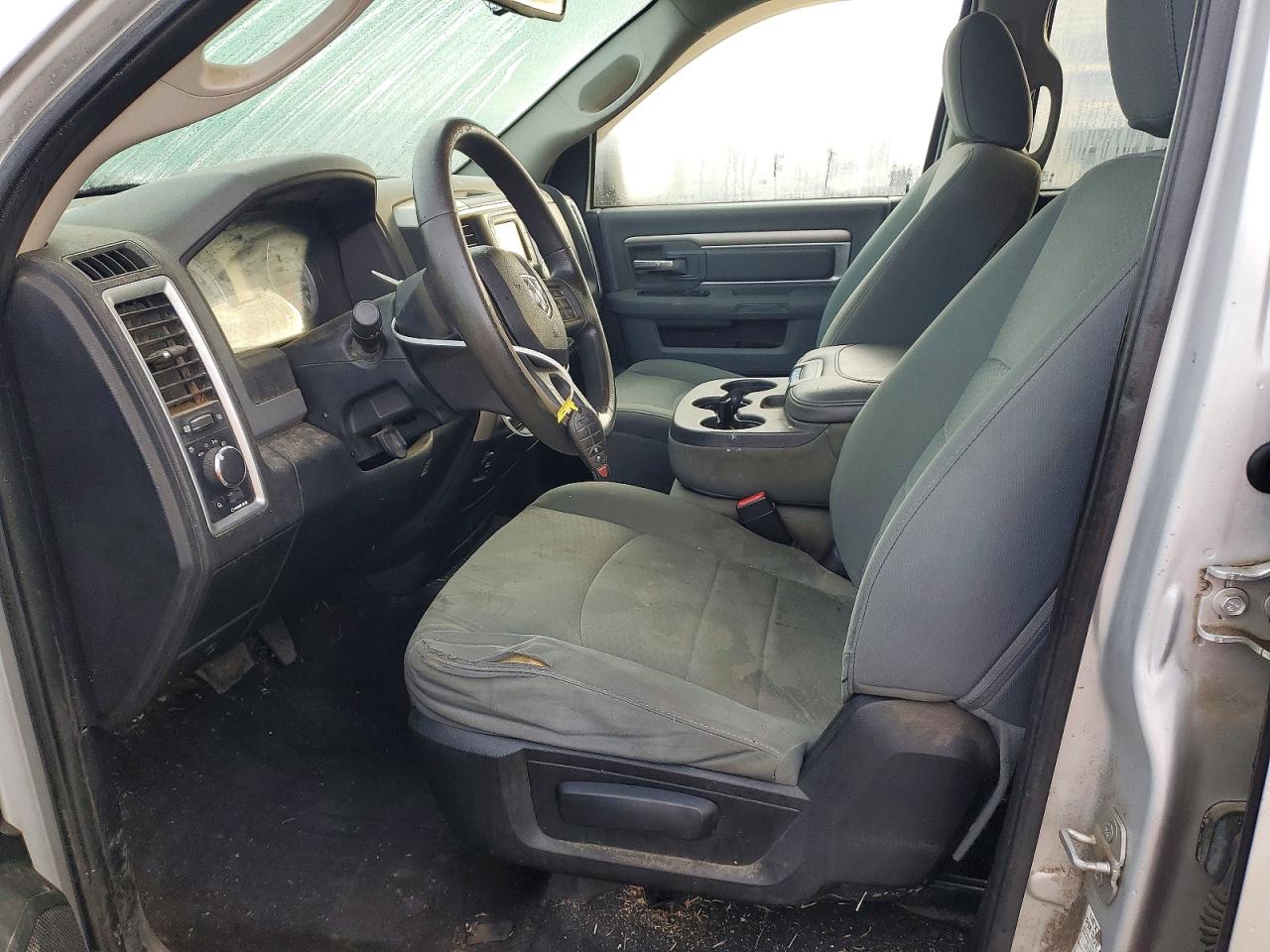 2014 RAM 1500 SLT photo 7