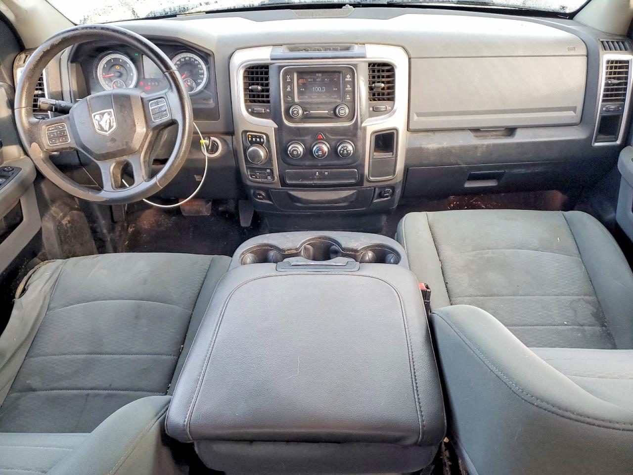 2014 RAM 1500 SLT photo 8