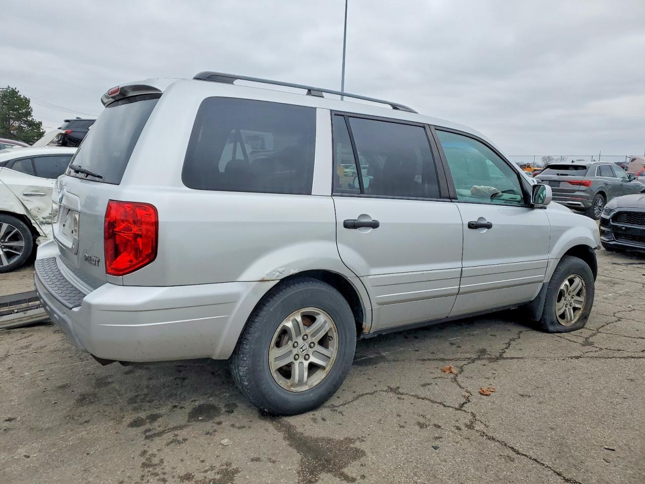 2005 HONDA PILOT EX photo 3