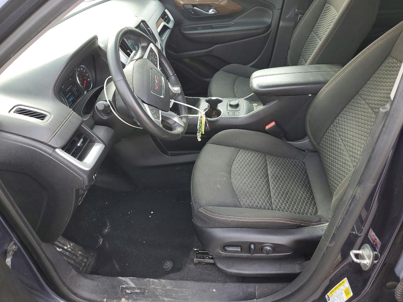 2018 GMC TERRAIN SLE photo 7