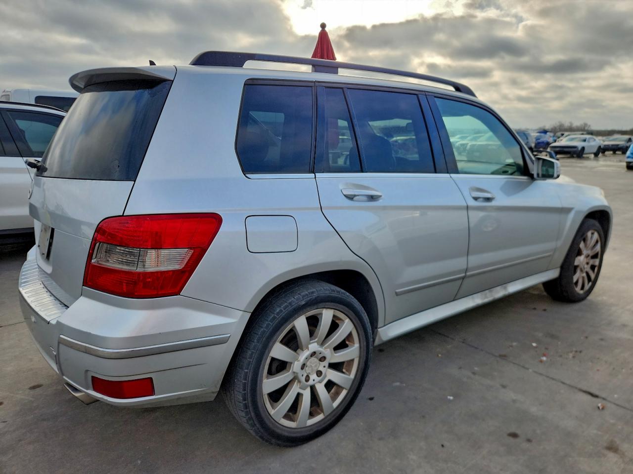 2011 MERCEDES-BENZ GLK 350 photo 3