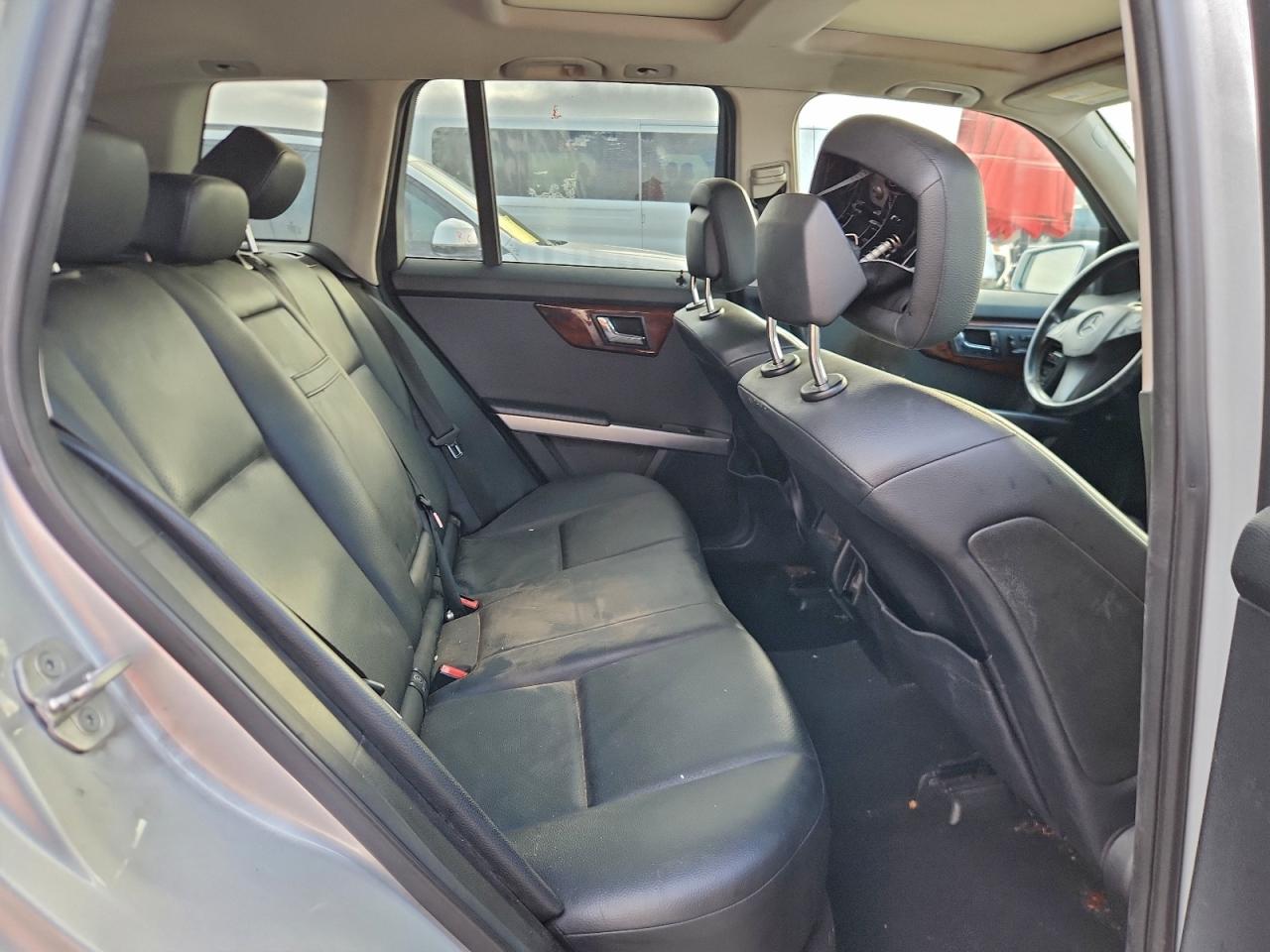 2011 MERCEDES-BENZ GLK 350 photo 11