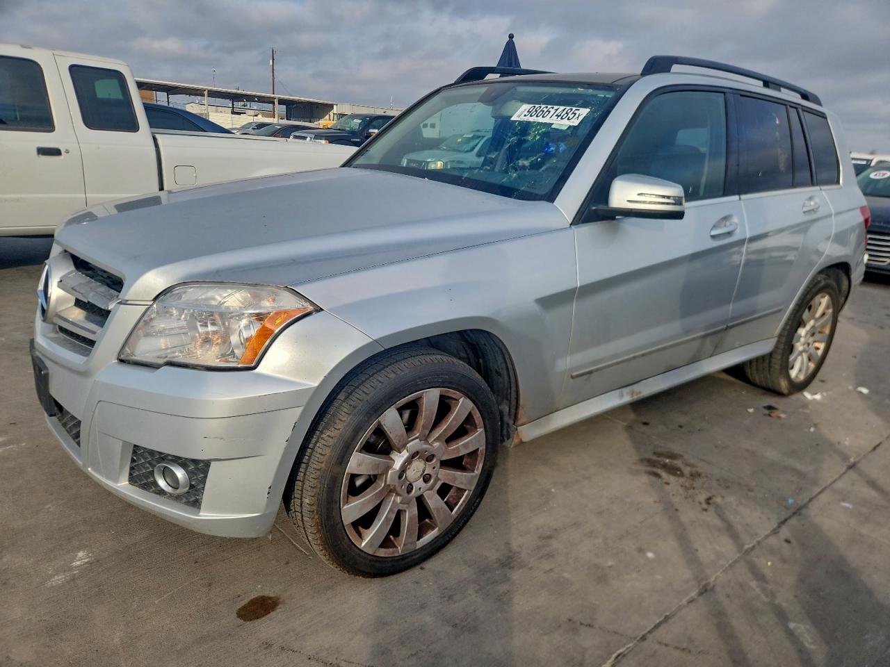 2011 MERCEDES-BENZ GLK