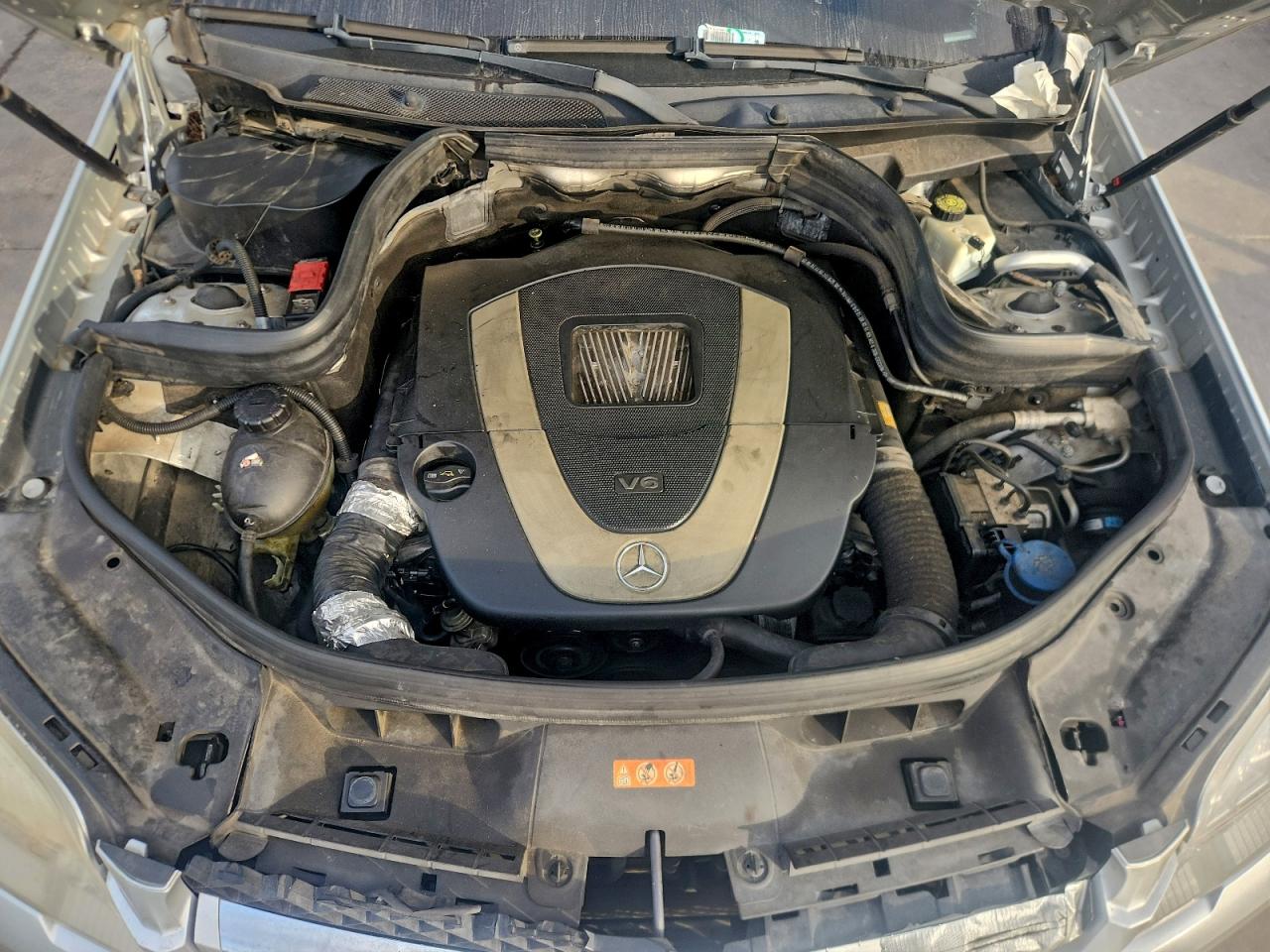 2011 MERCEDES-BENZ GLK 350 photo 12