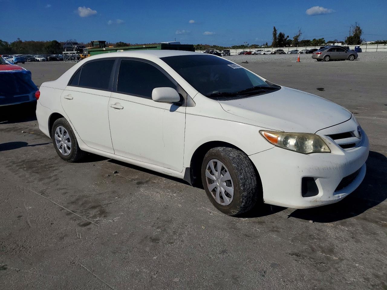 2011 TOYOTA COROLLA BASE photo 4