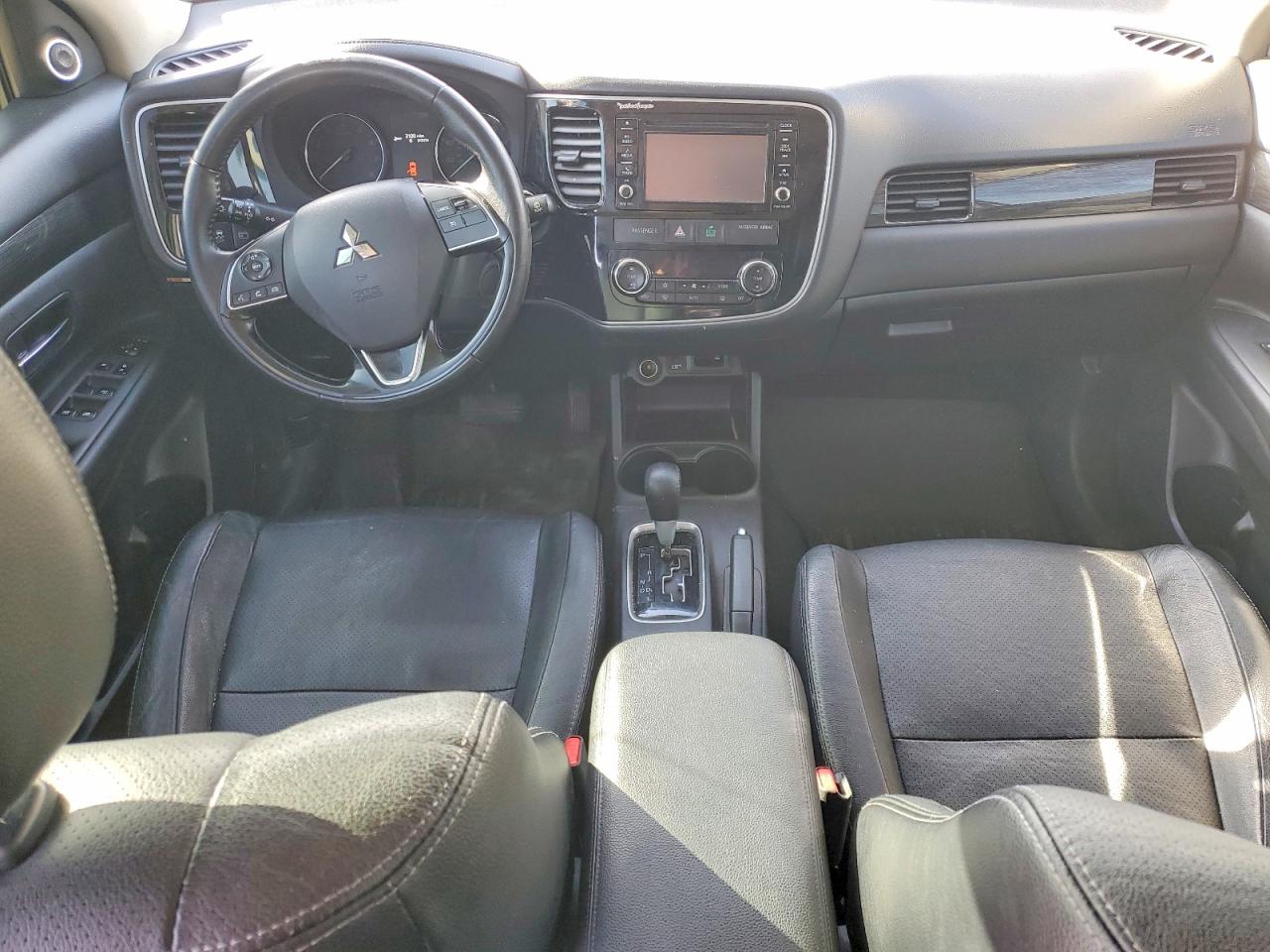 2016 MITSUBISHI OUTLANDER SE photo 8