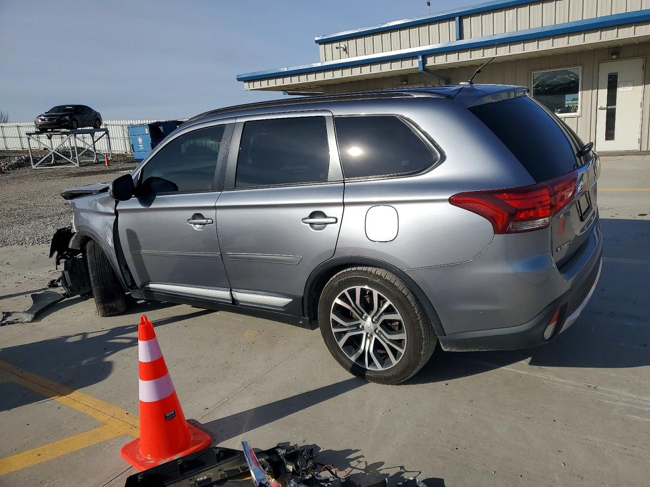 2016 MITSUBISHI OUTLANDER SE photo 2