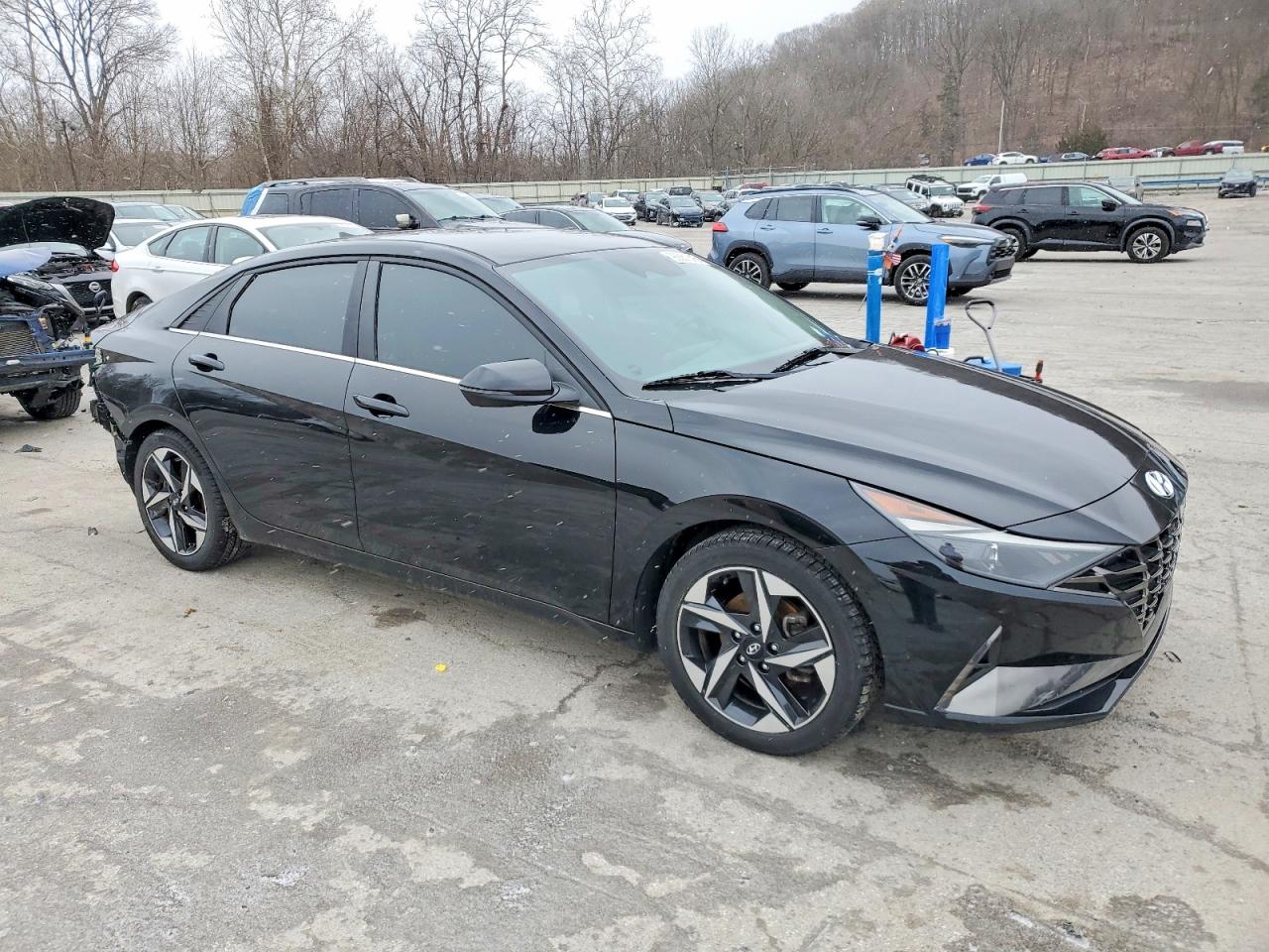 2022 HYUNDAI ELANTRA SEL photo 4