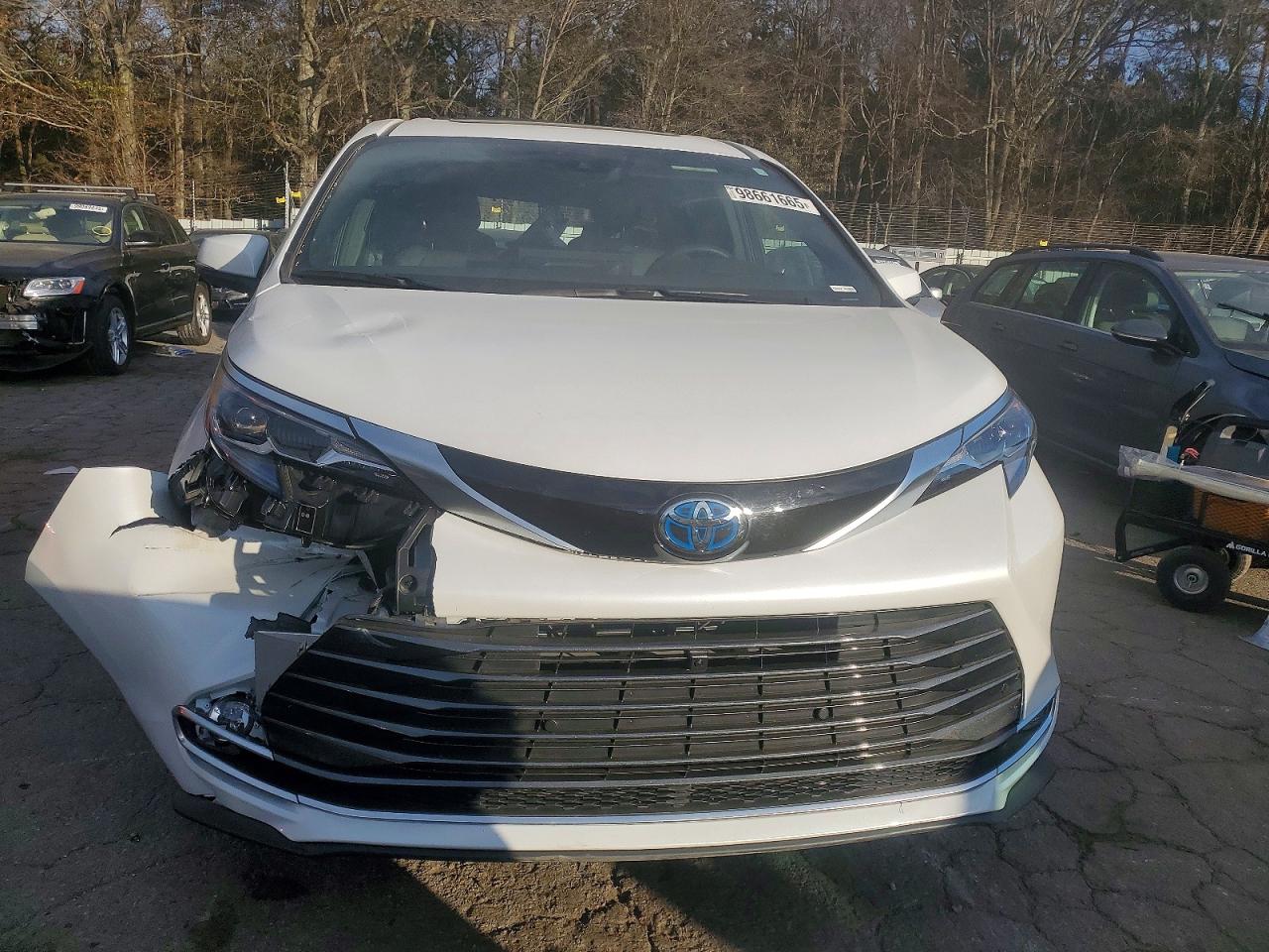 2025 TOYOTA SIENNA LIMITED photo 5
