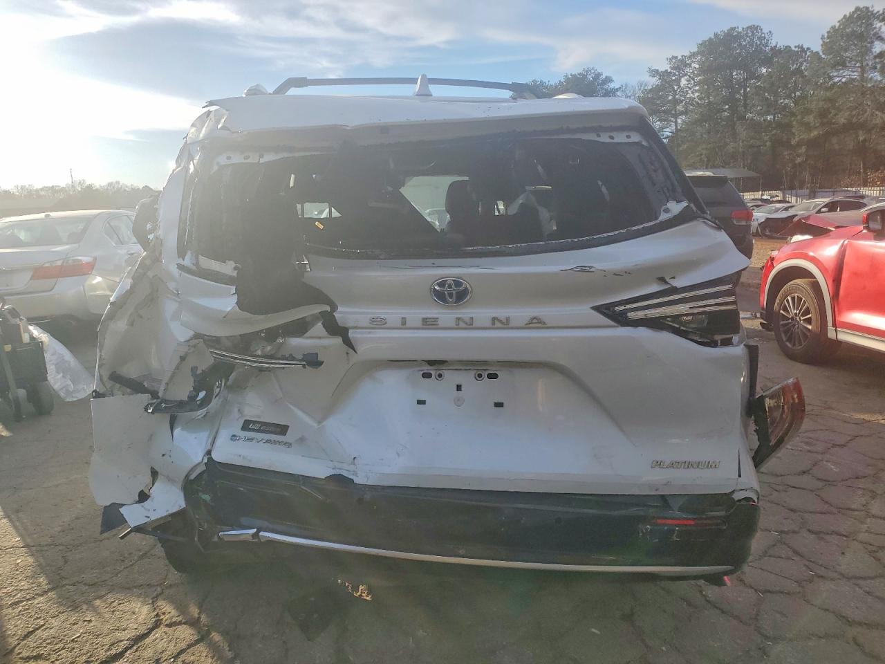 2025 TOYOTA SIENNA LIMITED photo 6