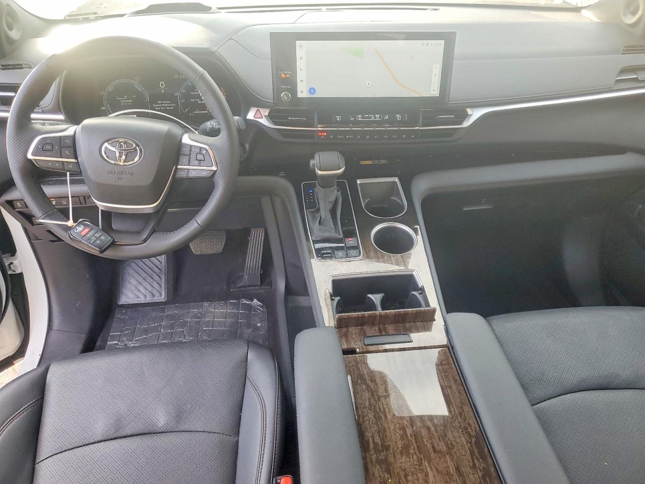 2025 TOYOTA SIENNA LIMITED photo 8