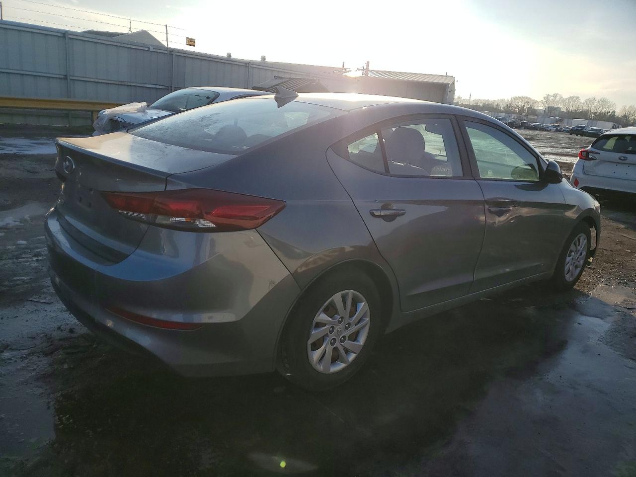 2017 HYUNDAI ELANTRA SE photo 3