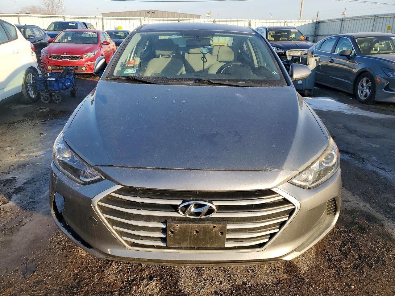 2017 HYUNDAI ELANTRA SE photo 5