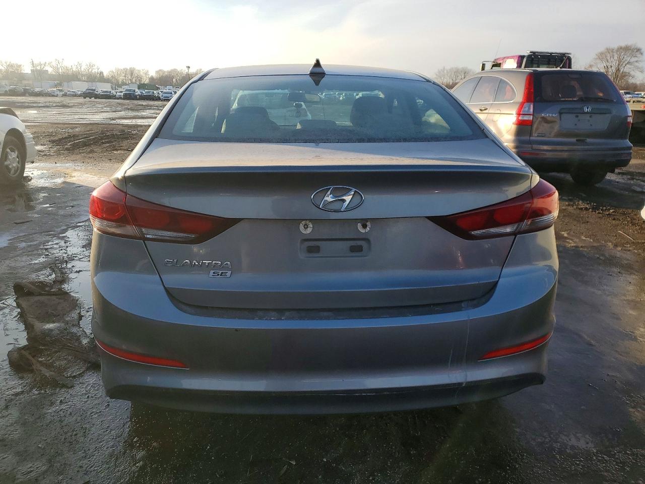 2017 HYUNDAI ELANTRA SE photo 6