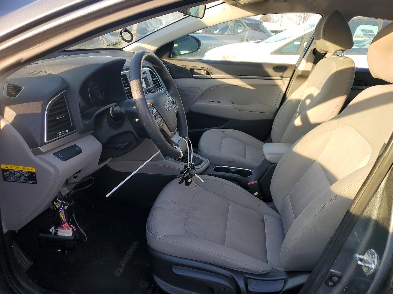 2017 HYUNDAI ELANTRA SE photo 7