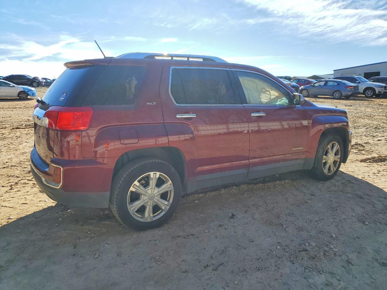 2017 GMC TERRAIN SLT photo 3