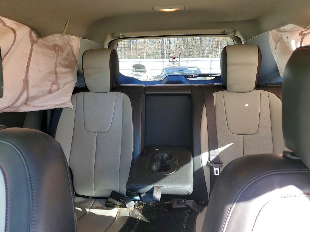 2017 GMC TERRAIN SLT photo 10